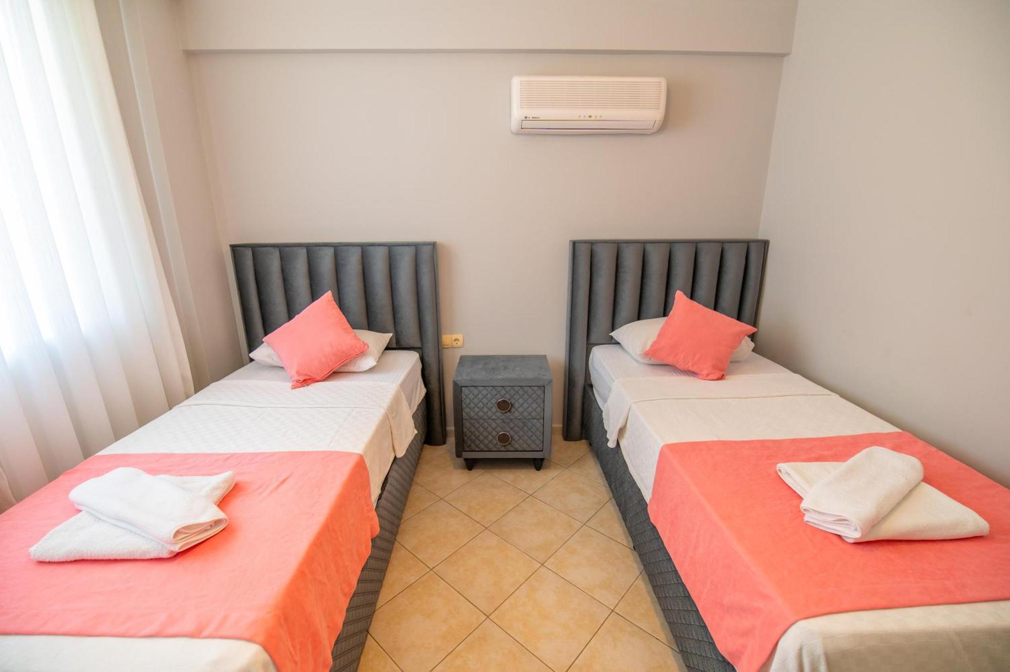 Sunset Beach Resort Aqua Lettings Fethiye Ngoại thất bức ảnh
