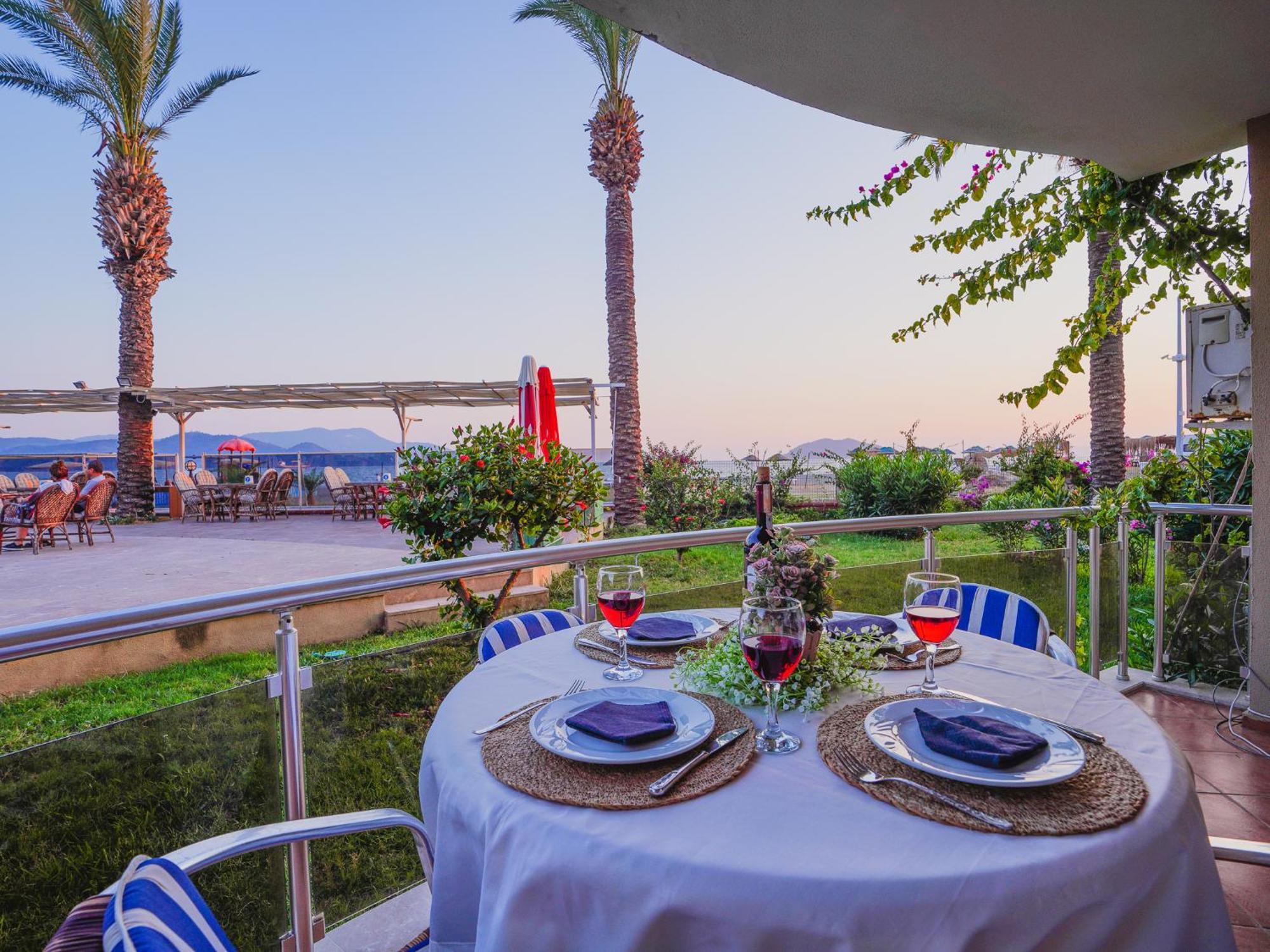 Sunset Beach Resort Aqua Lettings Fethiye Ngoại thất bức ảnh